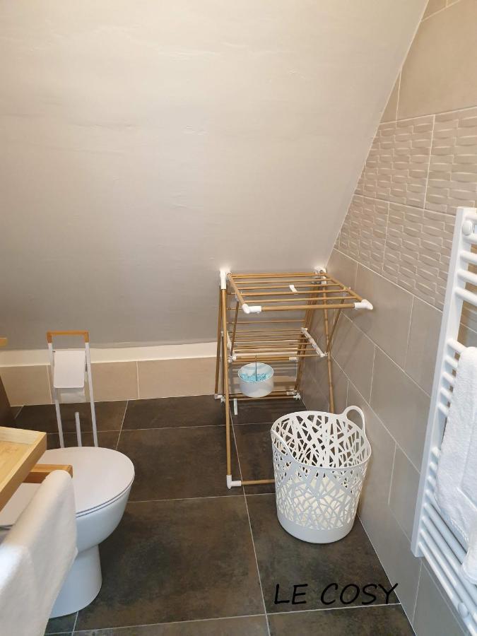 Les Suites Du Colonel Vannes Esterno foto