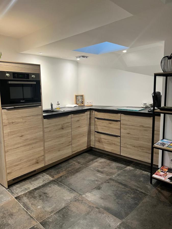 Les Suites Du Colonel Vannes Esterno foto