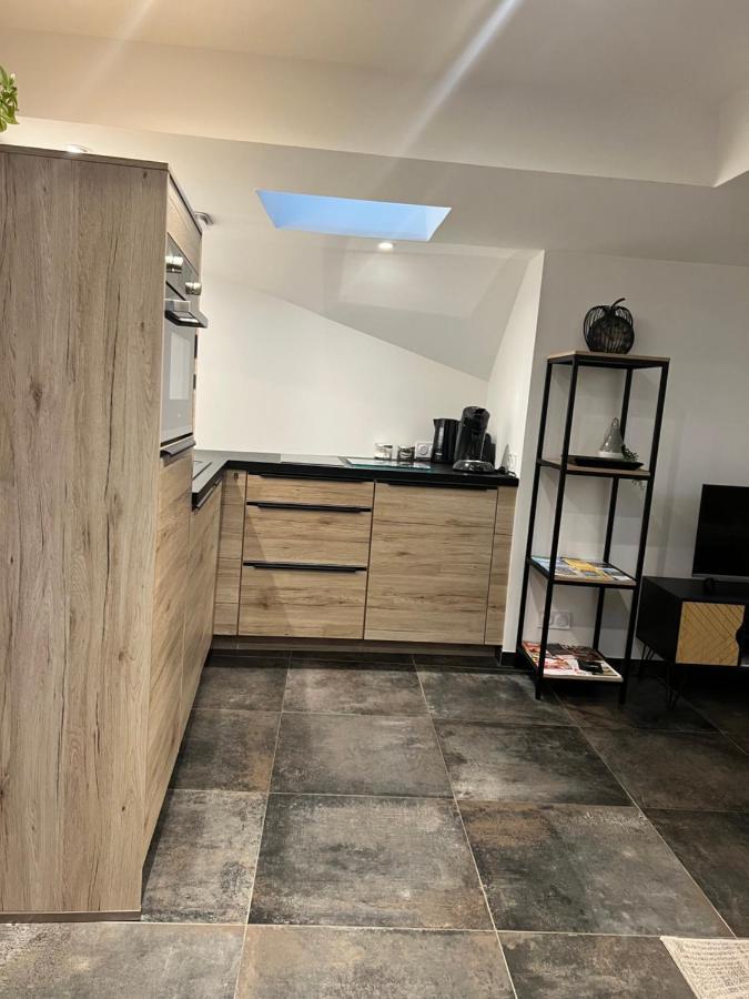 Les Suites Du Colonel Vannes Esterno foto