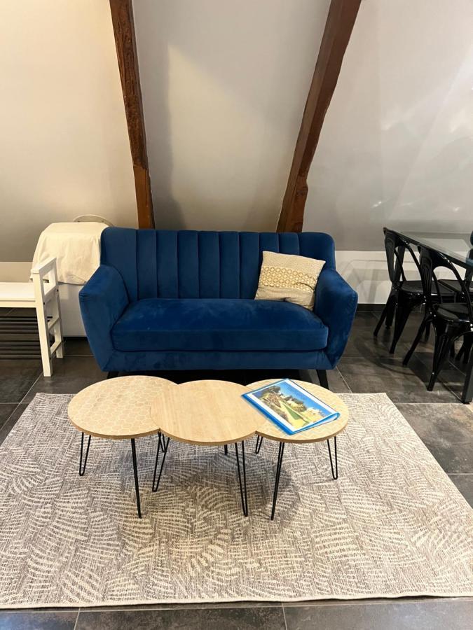 Les Suites Du Colonel Vannes Esterno foto